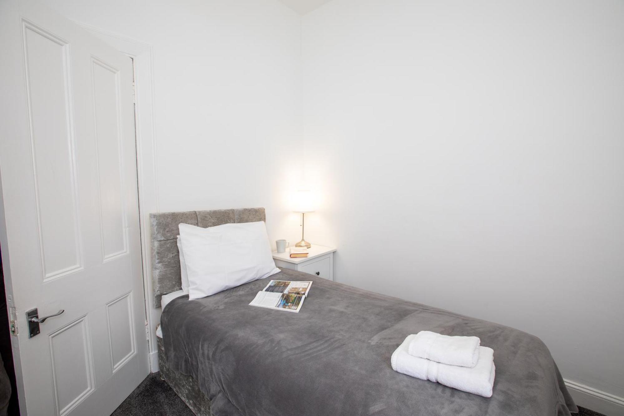 Glebe Street Apartment Leven  Екстер'єр фото