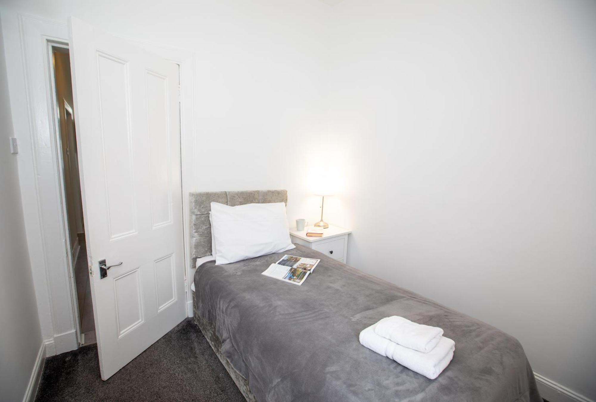 Glebe Street Apartment Leven  Екстер'єр фото
